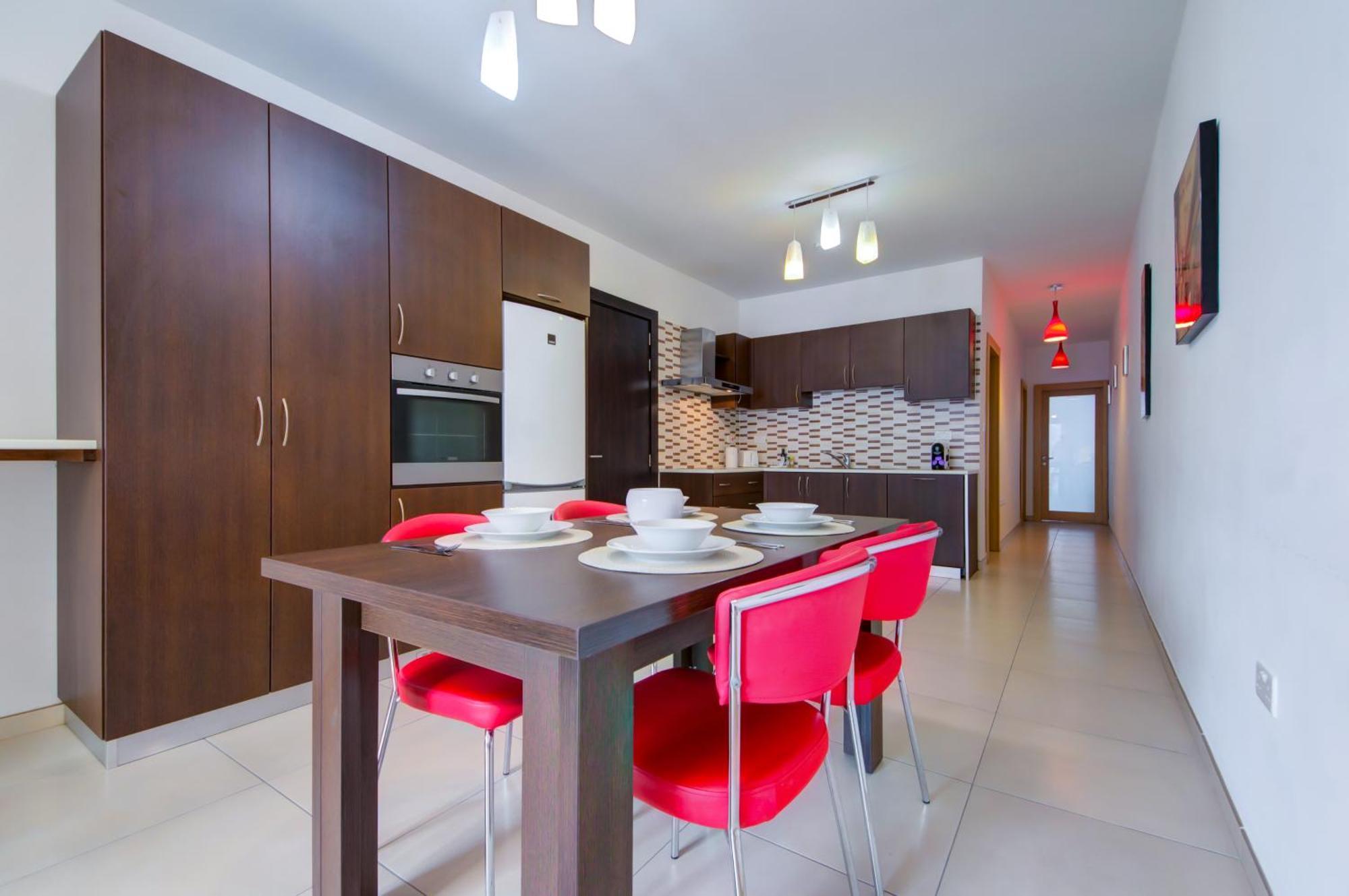 Prime Location, Modern Apartment In St Julian'S, Paceville, Apt 8 By Vaganza San Giuliano Esterno foto
