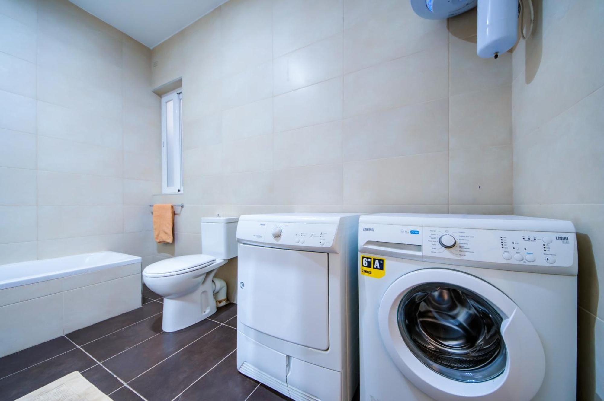 Prime Location, Modern Apartment In St Julian'S, Paceville, Apt 8 By Vaganza San Giuliano Esterno foto